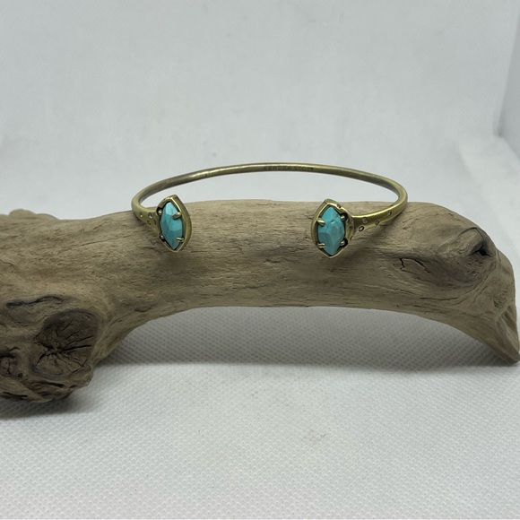 NIB Kendra Scott Gold Turquoise Howlite Cuff Bracelet - Picture 4 of 9